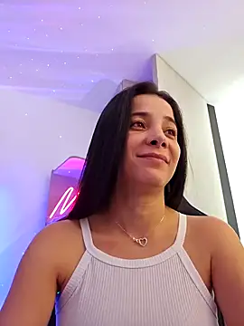 Snapshot of miaeyes chatting on 01/17/25, 02:07 miaeyes online show from 01/17/25, 02:07