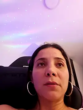 Snapshot of miaeyes chatting on 01/19/25, 01:53 miaeyes online show from 01/19/25, 01:53