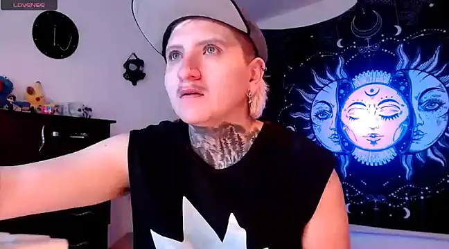 Marieblueeyes online show from 01/03/25, 01:47