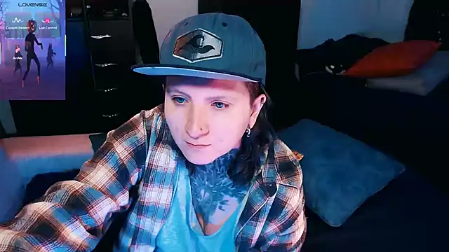 Snapshot of Marieblueeyes chatting on 10/05/25, 12:31 Marieblueeyes online show from 10/05/25, 12:31