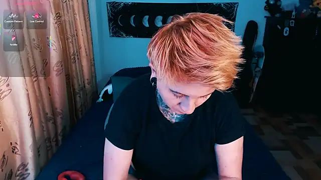 Snapshot of Marieblueeyes chatting on 11/05/25, 09:48 Marieblueeyes online show from 11/05/25, 09:48