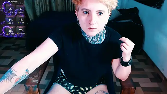 Snapshot of Marieblueeyes chatting on 11/12/25, 03:40 Marieblueeyes online show from 11/12/25, 03:40