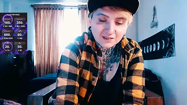 Snapshot of Marieblueeyes chatting on 11/22/25, 04:06 Marieblueeyes online show from 11/22/25, 04:06