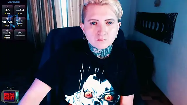 Snapshot of Marieblueeyes chatting on 12/13/25, 10:15 Marieblueeyes online show from 12/13/25, 10:15