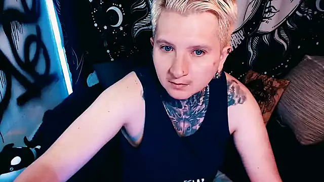 Snapshot of Marieblueeyes chatting on 05/11/26, 09:56 Marieblueeyes online show from 05/11/26, 09:56