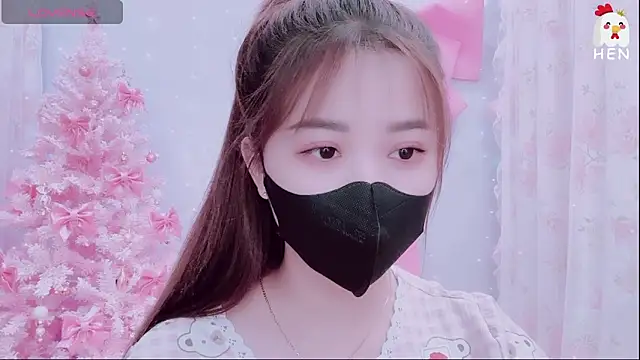 Snapshot of hen237 chatting on 11/22/25, 02:43 hen237 online show from 11/22/25, 02:43