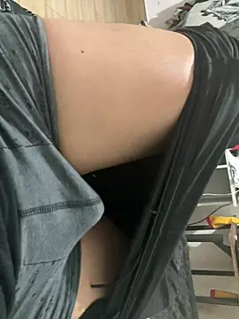 elvis0966 online show from 12/30/24, 04:42