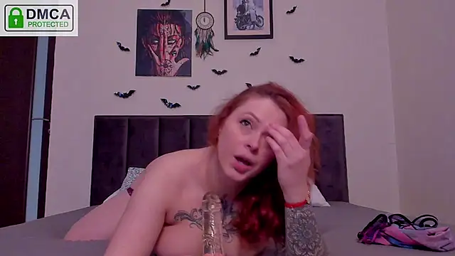 Snapshot of cathy__cass chatting on 11/04/25, 07:07 cathy cass online show from 11/04/25, 07:07