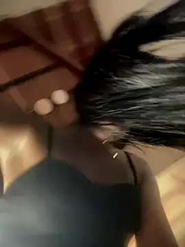 Snapshot of Ashly_Miller chatting on 11/14/25, 07:56 Ashly Miller online show from 11/14/25, 07:56