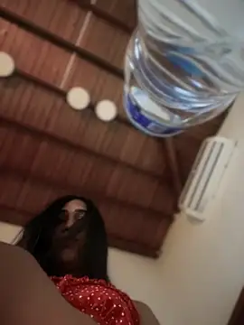 Snapshot of Ashly_Miller chatting on 11/18/25, 07:40 Ashly Miller online show from 11/18/25, 07:40