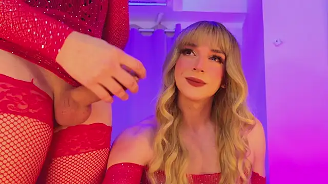 Snapshot of reginarose69 chatting on 11/27/25, 01:18 reginarose69 online show from 11/27/25, 01:18