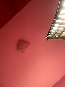 Snapshot of eudaniely chatting on 09/12/25, 02:22 eudaniely online show from 09/12/25, 02:22