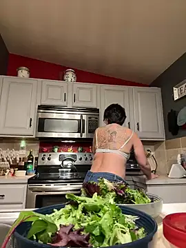 YogaHottie76 online show from 01/26/25, 12:37