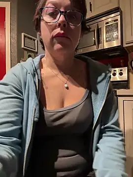 YogaHottie76 online show from 01/29/25, 01:49