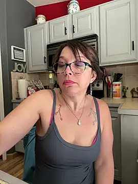 YogaHottie76 online show from 01/29/25, 05:45