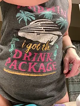 YogaHottie76 online show from 02/05/25, 01:44