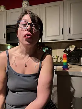 YogaHottie76 online show from 02/07/25, 01:53
