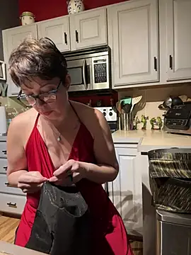 YogaHottie76 online show from 02/12/25, 01:48