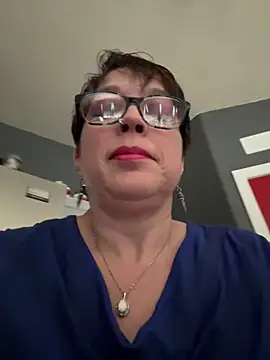 YogaHottie76 online show from 02/16/25, 11:37
