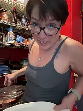 YogaHottie76 online show from 02/18/25, 12:15