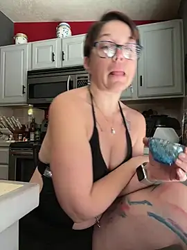 YogaHottie76 online show from 02/20/25, 05:07