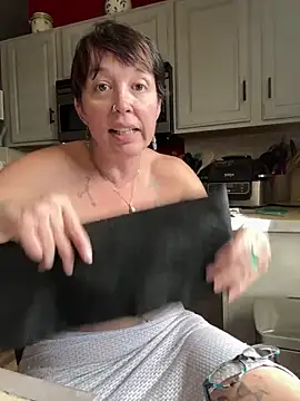 YogaHottie76 online show from 02/27/25, 09:25
