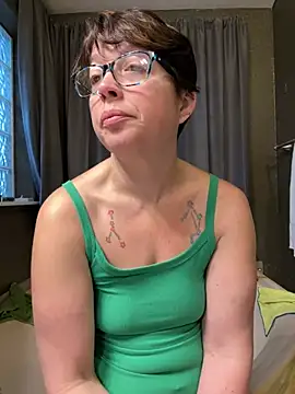 YogaHottie76 online show from 03/18/25, 01:42