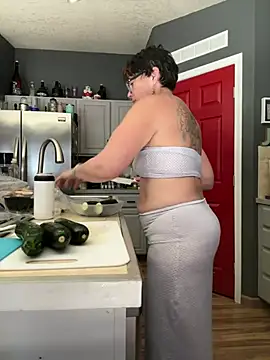 YogaHottie76 online show from 03/21/25, 10:17