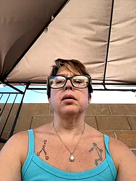 YogaHottie76 online show from 09/10/25, 03:56