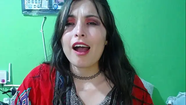 Snapshot of Alexandrasaenz chatting on 01/28/25, 02:00 Alexandrasaenz online show from 01/28/25, 02:00