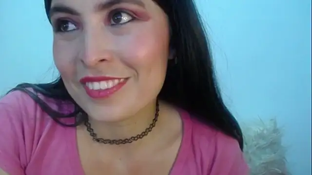 Snapshot of Alexandrasaenz chatting on 03/05/25, 09:59 Alexandrasaenz online show from 03/05/25, 09:59