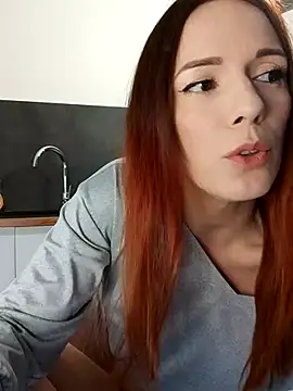 clara-francaise online show from 05/17/26, 02:57