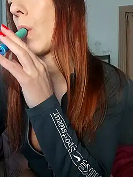 clara-francaise online show from 06/03/26, 03:50