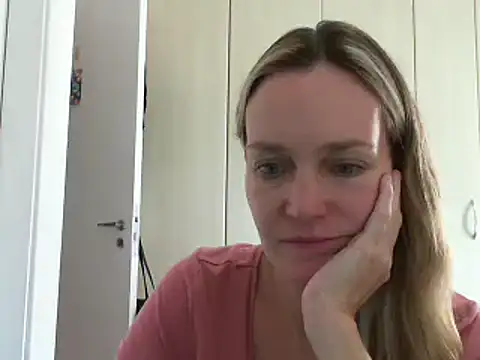 Annylove1 online show from 01/04/25, 01:42