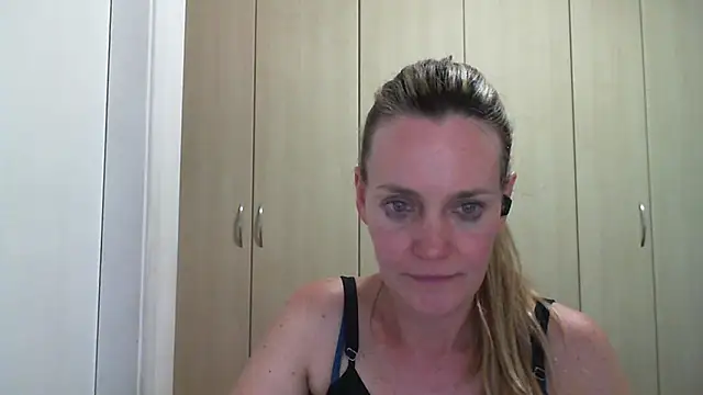 Annylove1 online show from 01/13/25, 12:51
