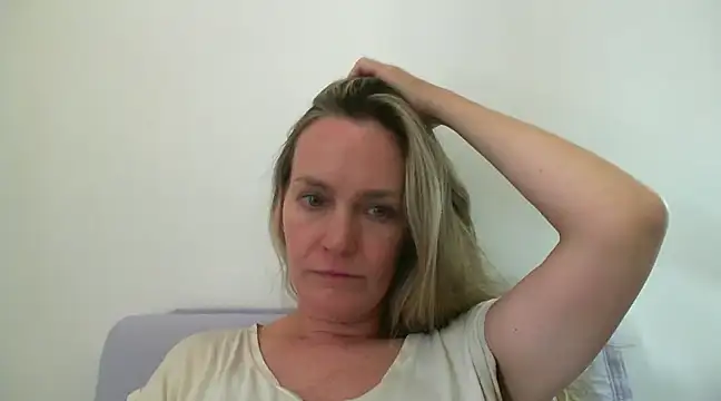 Annylove1 online show from 01/20/25, 02:14