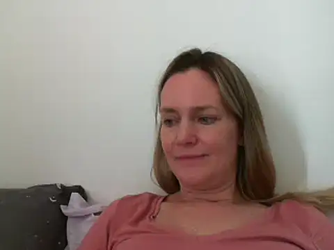Annylove1 online show from 02/12/25, 12:44