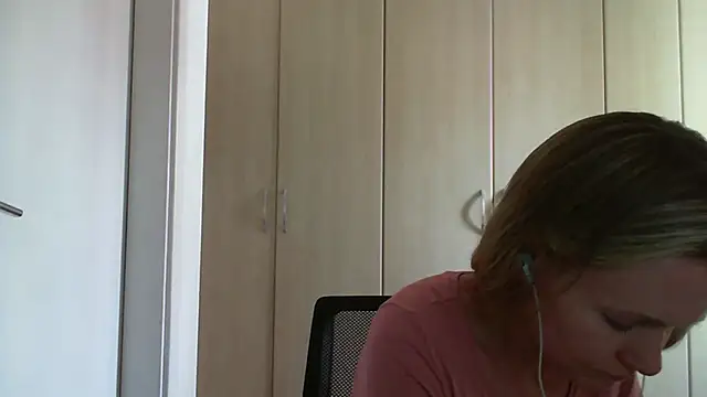 Annylove1 online show from 02/12/25, 04:55