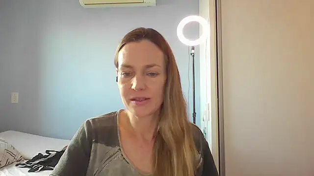 Annylove1 online show from 12/04/25, 10:46