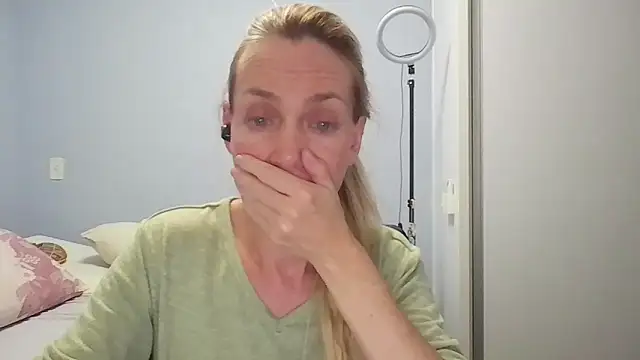 Annylove1 online show from 05/02/26, 12:26