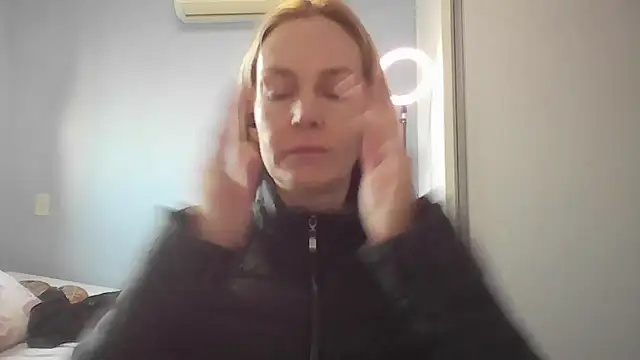 Annylove1 online show from 05/12/26, 10:45