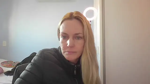 Annylove1 online show from 05/13/26, 12:13