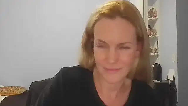 Annylove1 online show from 05/19/26, 12:16