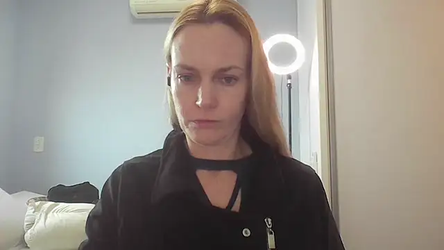 Annylove1 online show from 05/28/26, 10:45