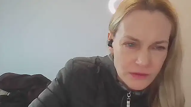 Annylove1 online show from 06/02/26, 10:50