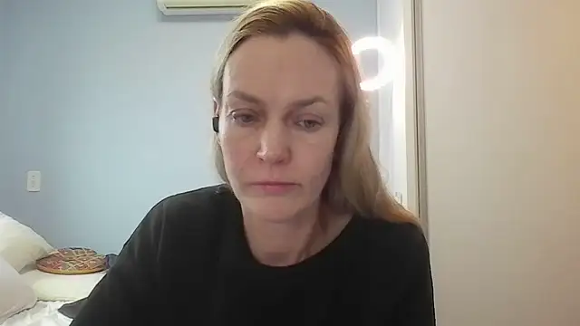 Annylove1 online show from 06/11/26, 10:46