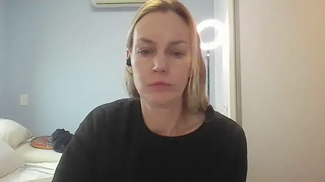 Annylove1 online show from 06/12/26, 10:47