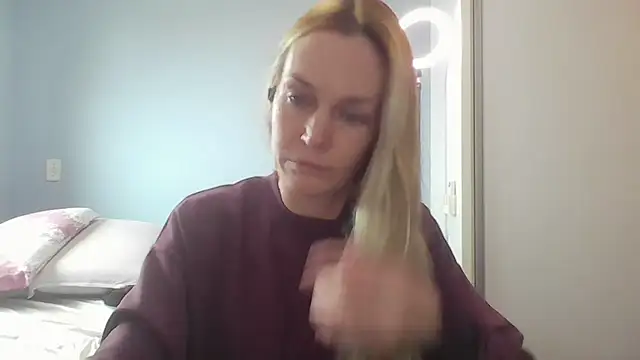 Annylove1 online show from 06/15/26, 12:18