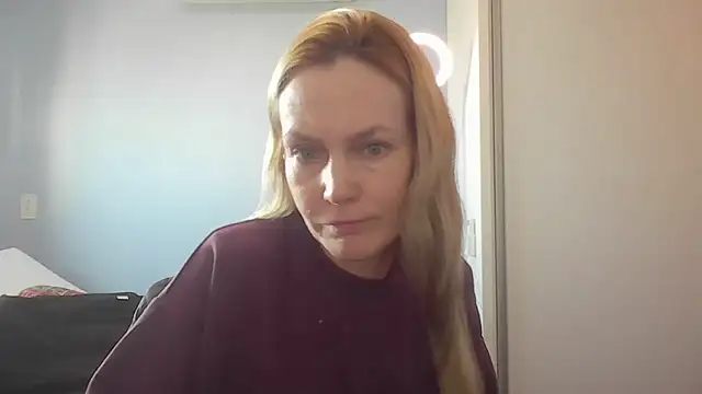 Annylove1 online show from 06/17/26, 12:40