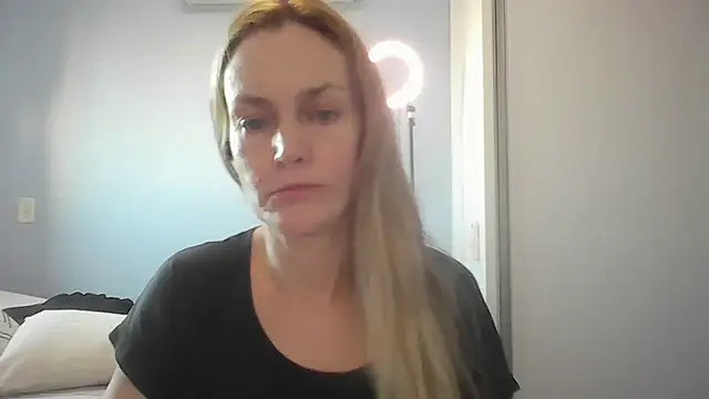 Annylove1 online show from 07/02/26, 10:54